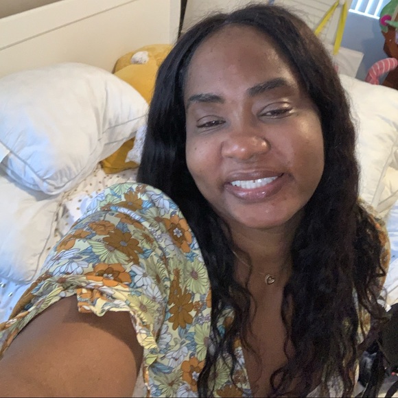 Meet your Posher, Angenique - Picture 1 of 1